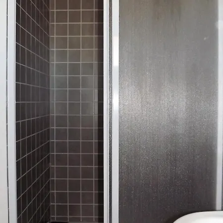 Apartamento 16 *